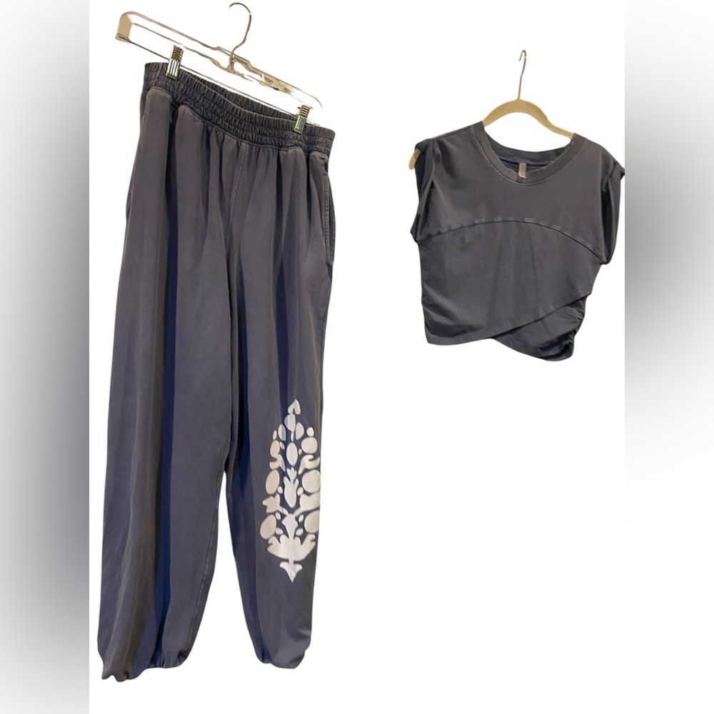 NWT Free People joggers and cropped tee set INDIGO BLUE Size M